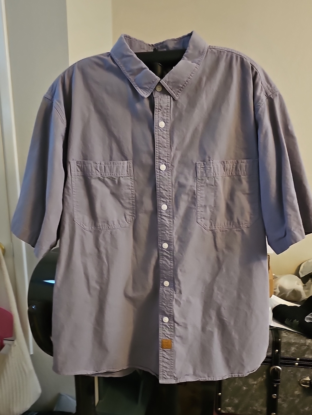 Casual Short-Sleeve Button-Down Shirt in Light Lavender